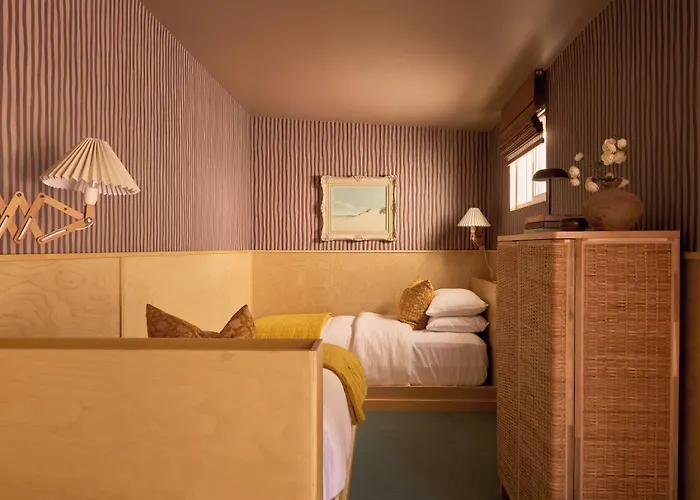 The June Motel, Prince Edward County
