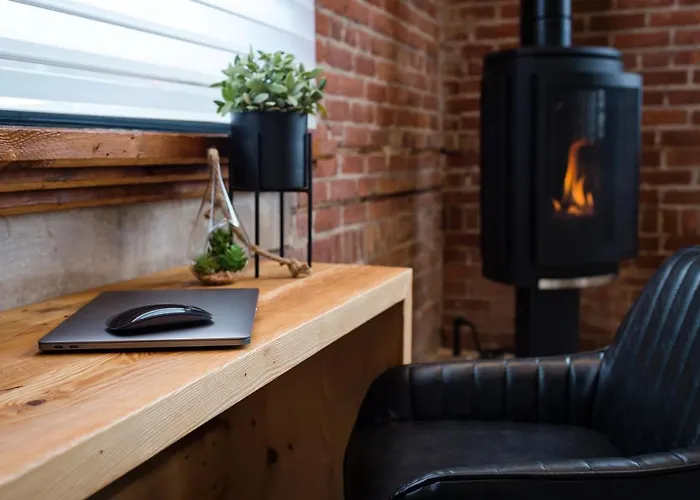 48 King West Boutique Hotel